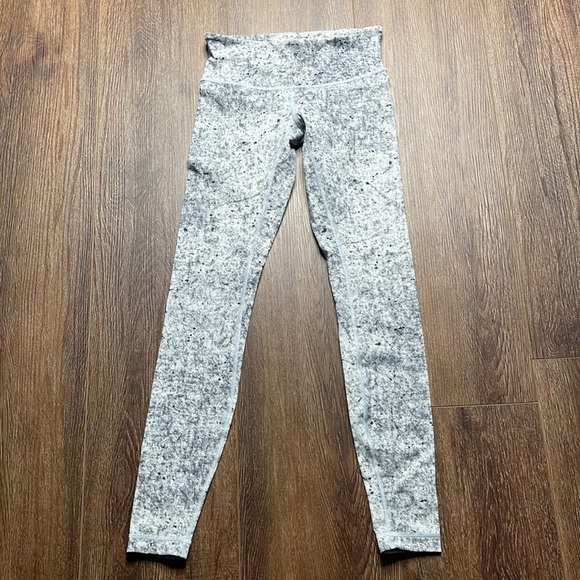 Lululemon Leggings sz4 - Picture 2 of 9